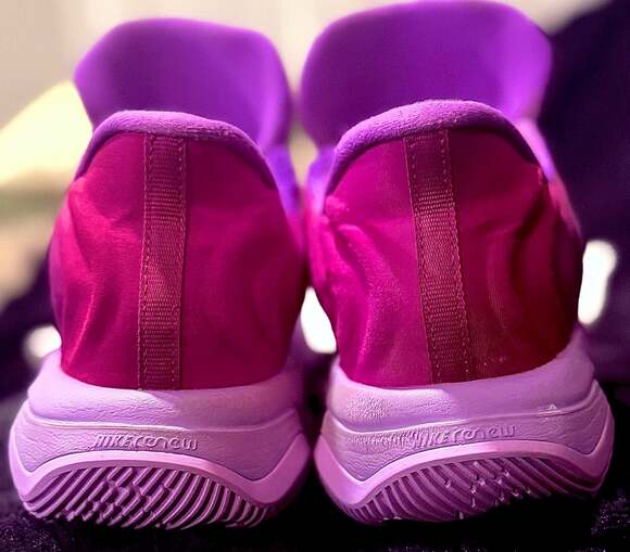 Nike - Picture 6 of 6